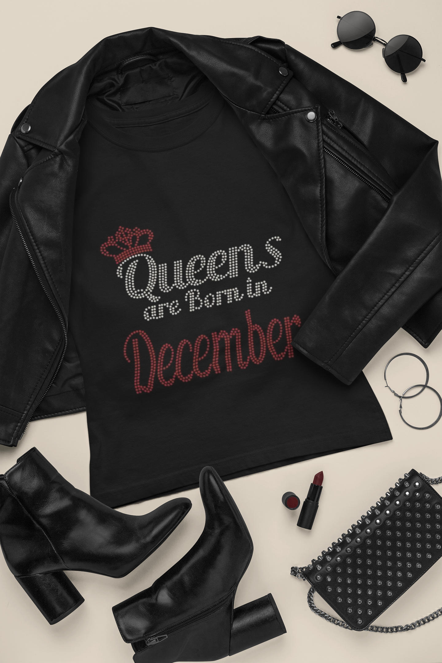 QUEENS ARE BORN IN DECEMBER WOMEN'S T-SHIRT Pictures Forever