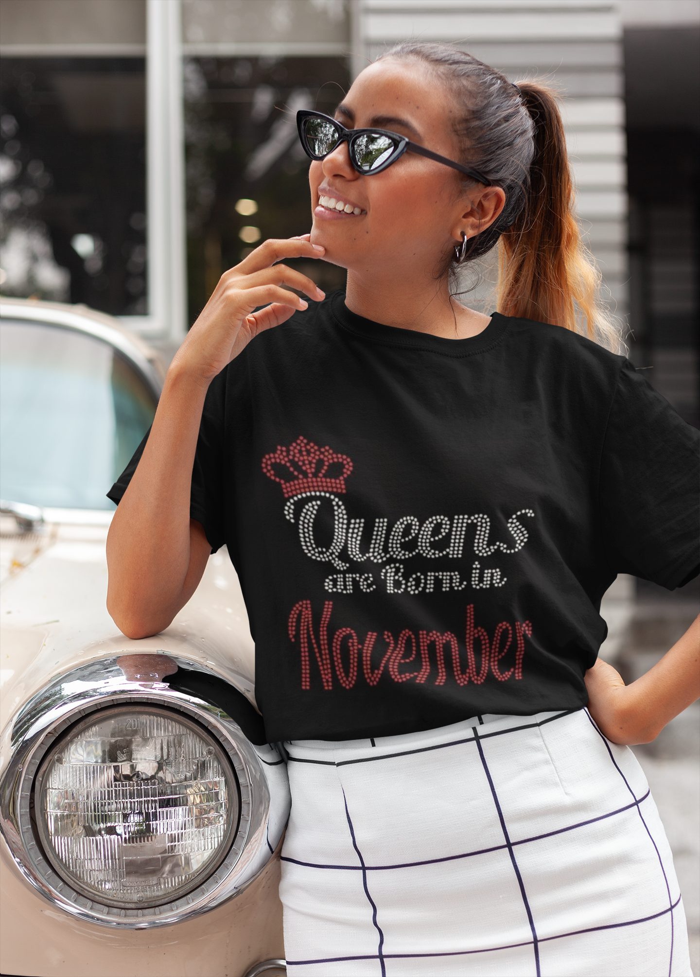 QUEENS ARE BORN IN NOVEMBER WOMEN'S T-SHIRT Pictures Forever